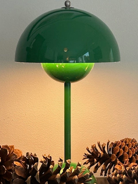 &Tradition Flowerpot VP9 green